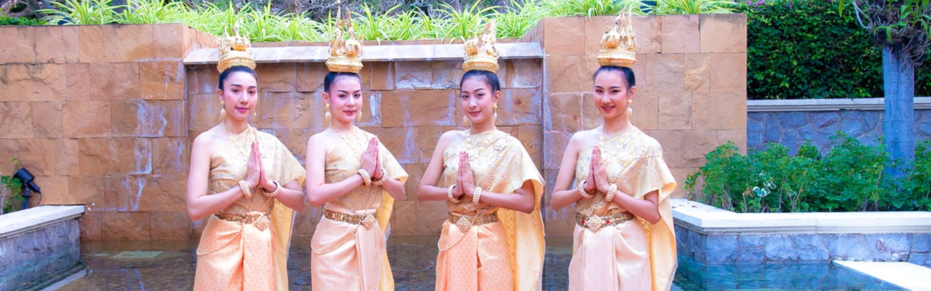 Thai Welcome Dance